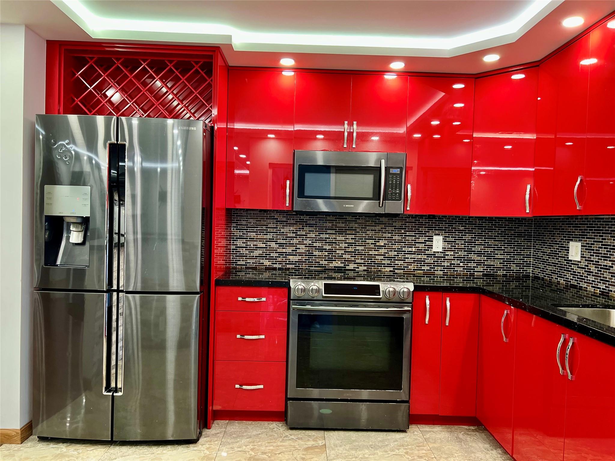 180 NE 12th Ave #16B