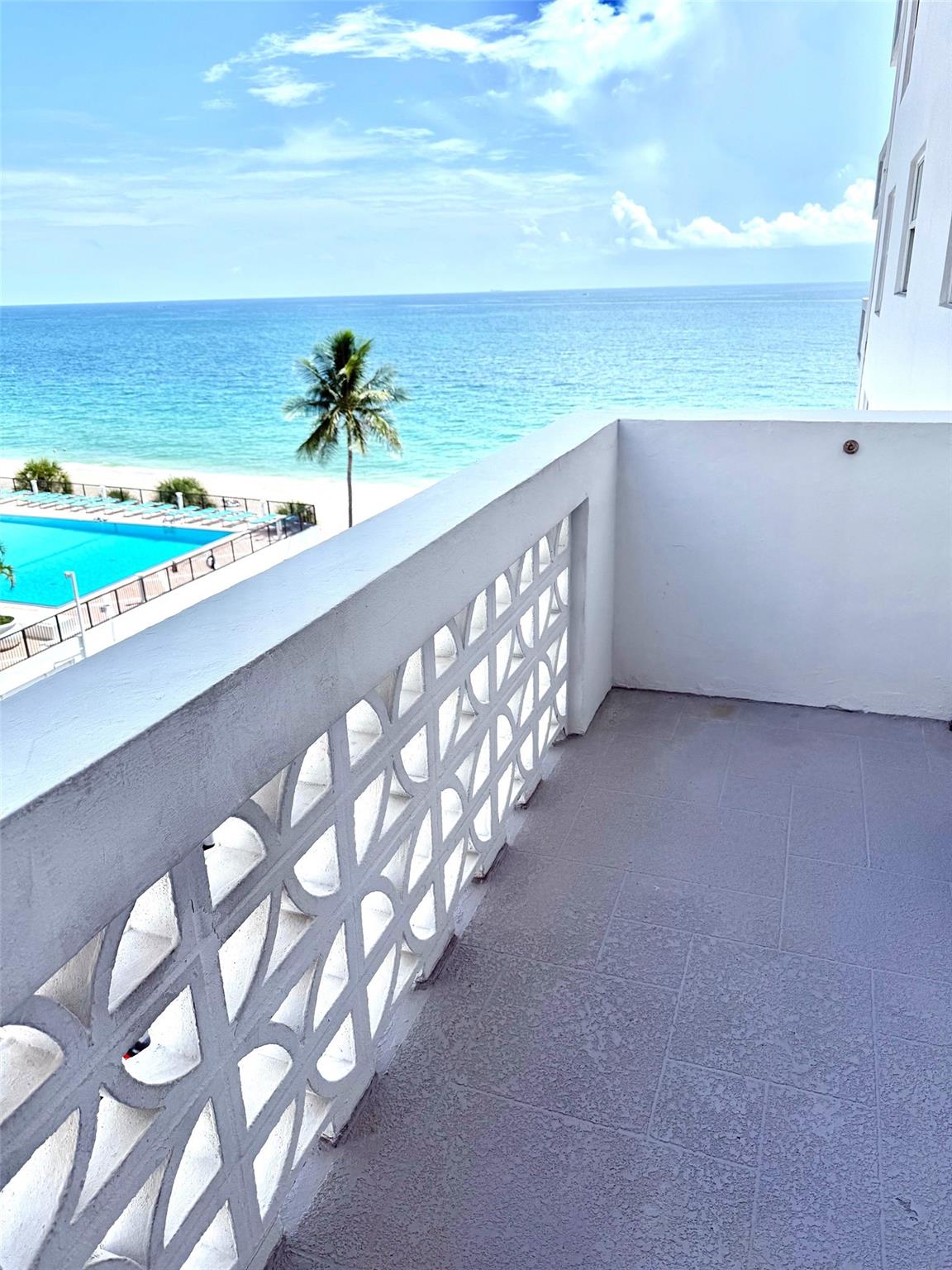 4250 Galt Ocean Dr #6R
