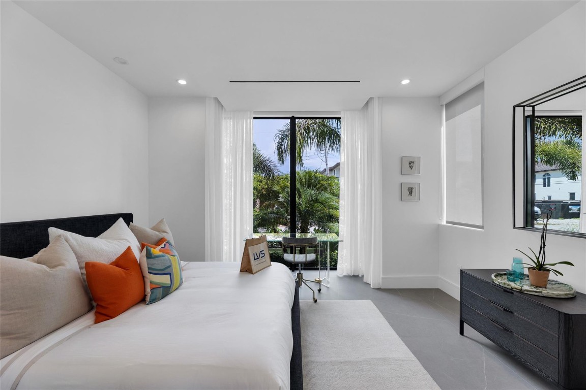 1730 SE 13th Fort Lauderdale, FL 33316