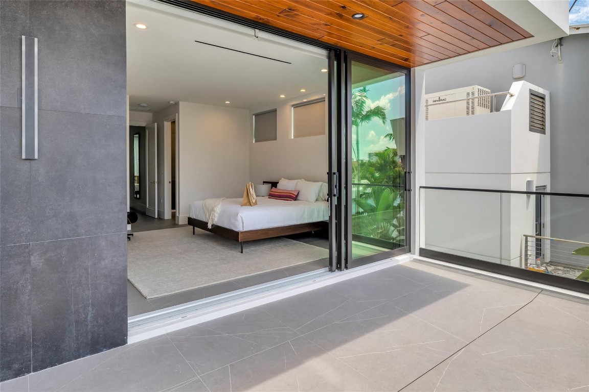 1730 SE 13th Fort Lauderdale, FL 33316