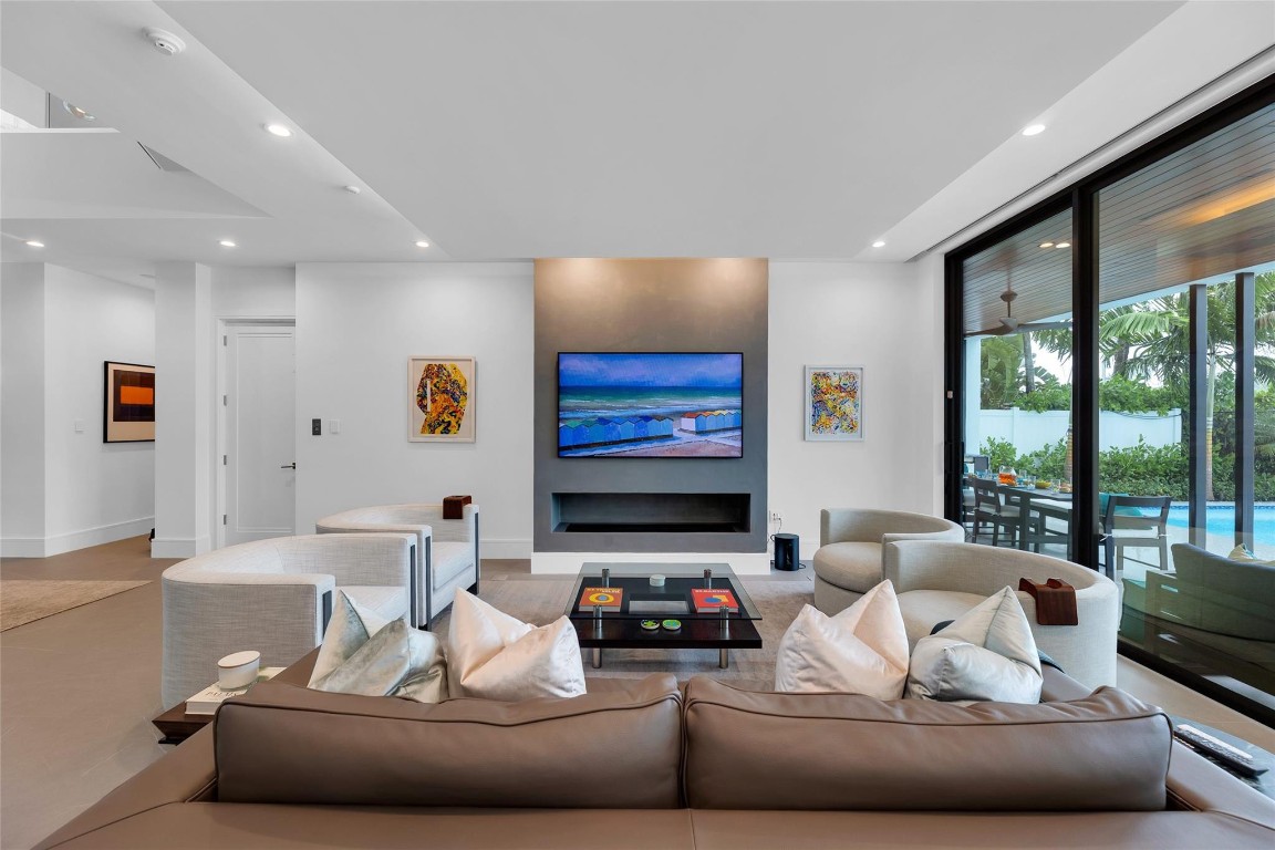 1730 SE 13th Fort Lauderdale, FL 33316