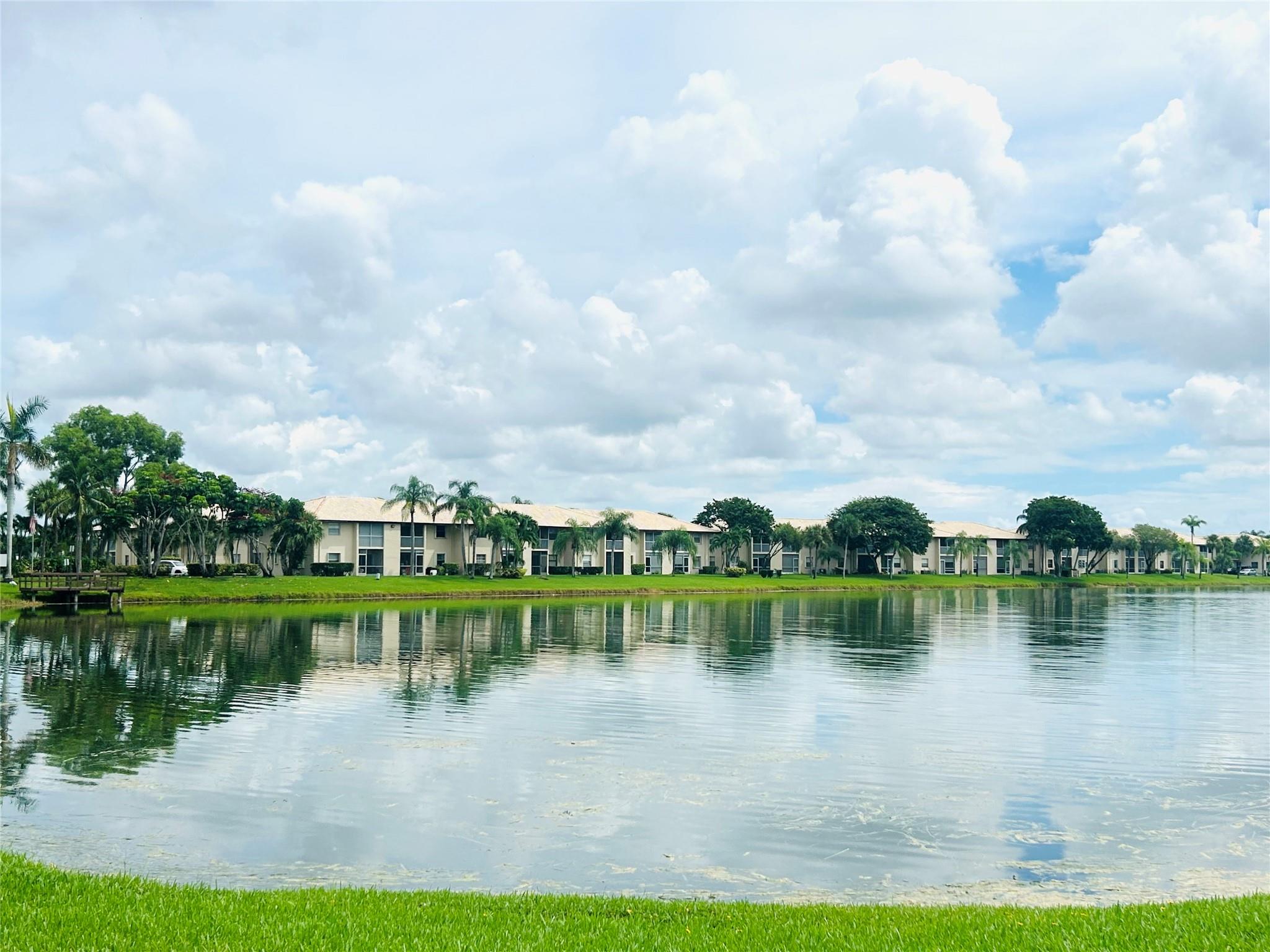 5550 Lakeside Dr #203