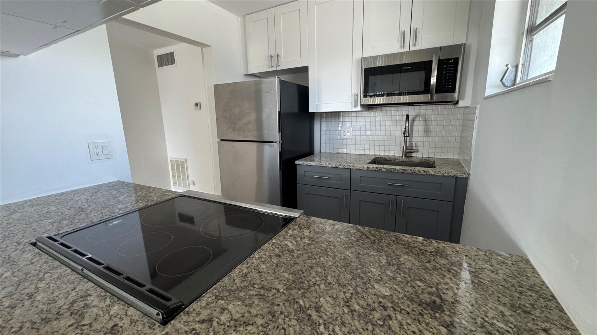 344 SE 11th Ave #12