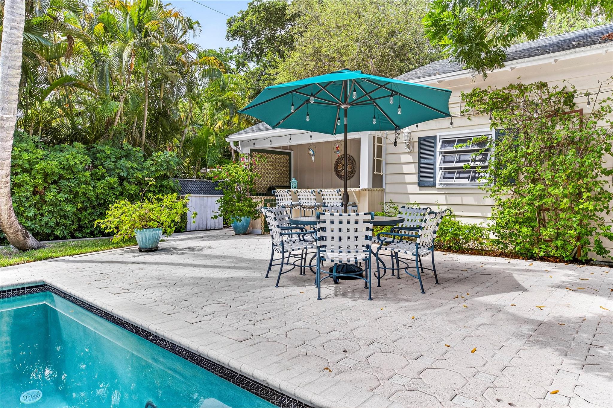 1017 SE 13th Ter Fort Lauderdale, FL 33316