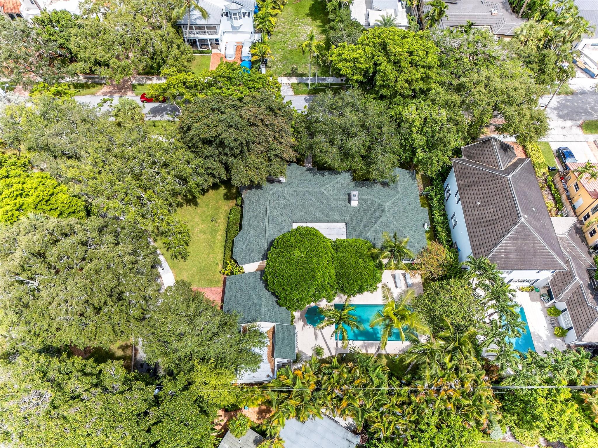 1017 SE 13th Ter Fort Lauderdale, FL 33316