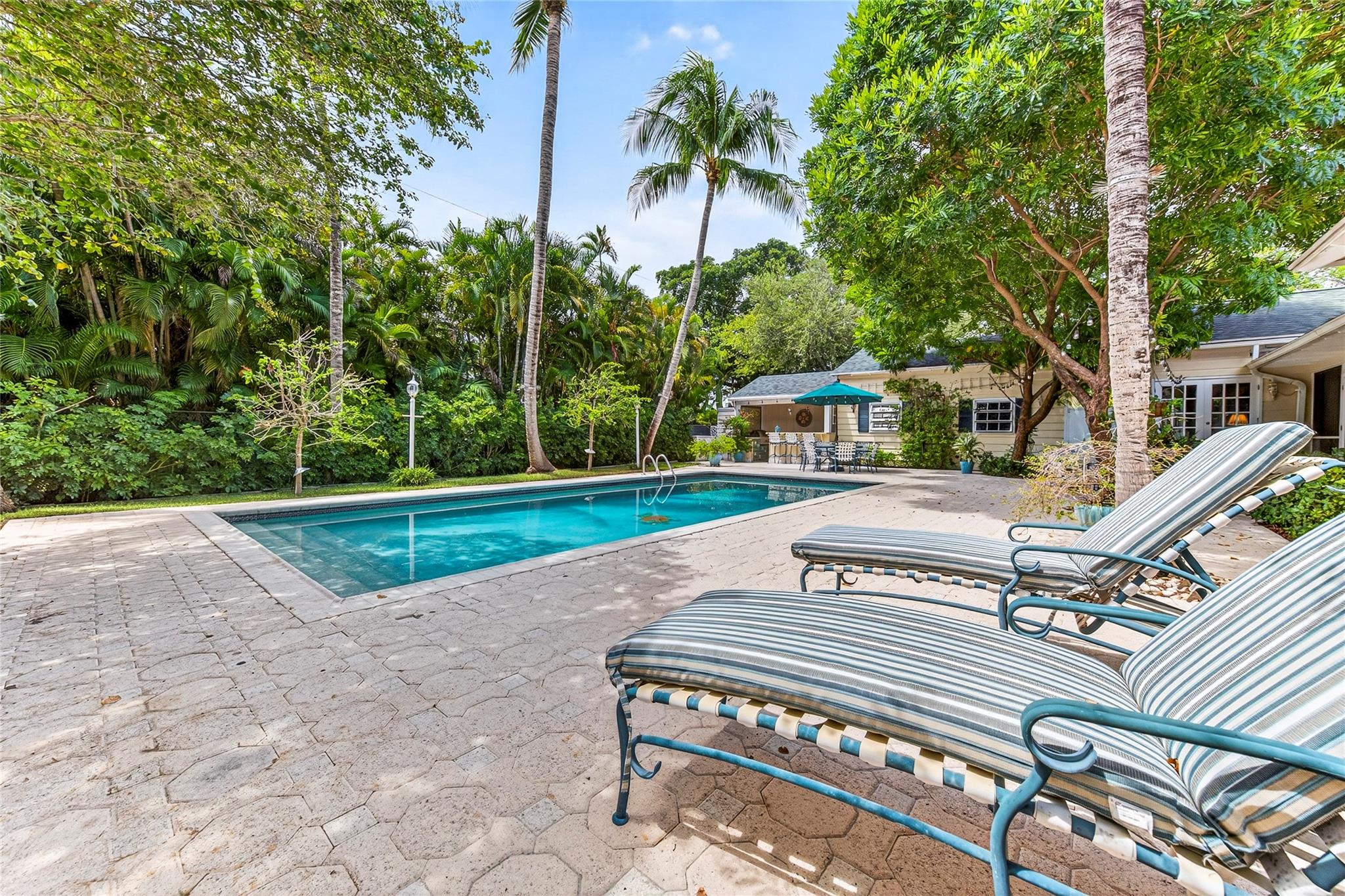 1017 SE 13th Ter Fort Lauderdale, FL 33316