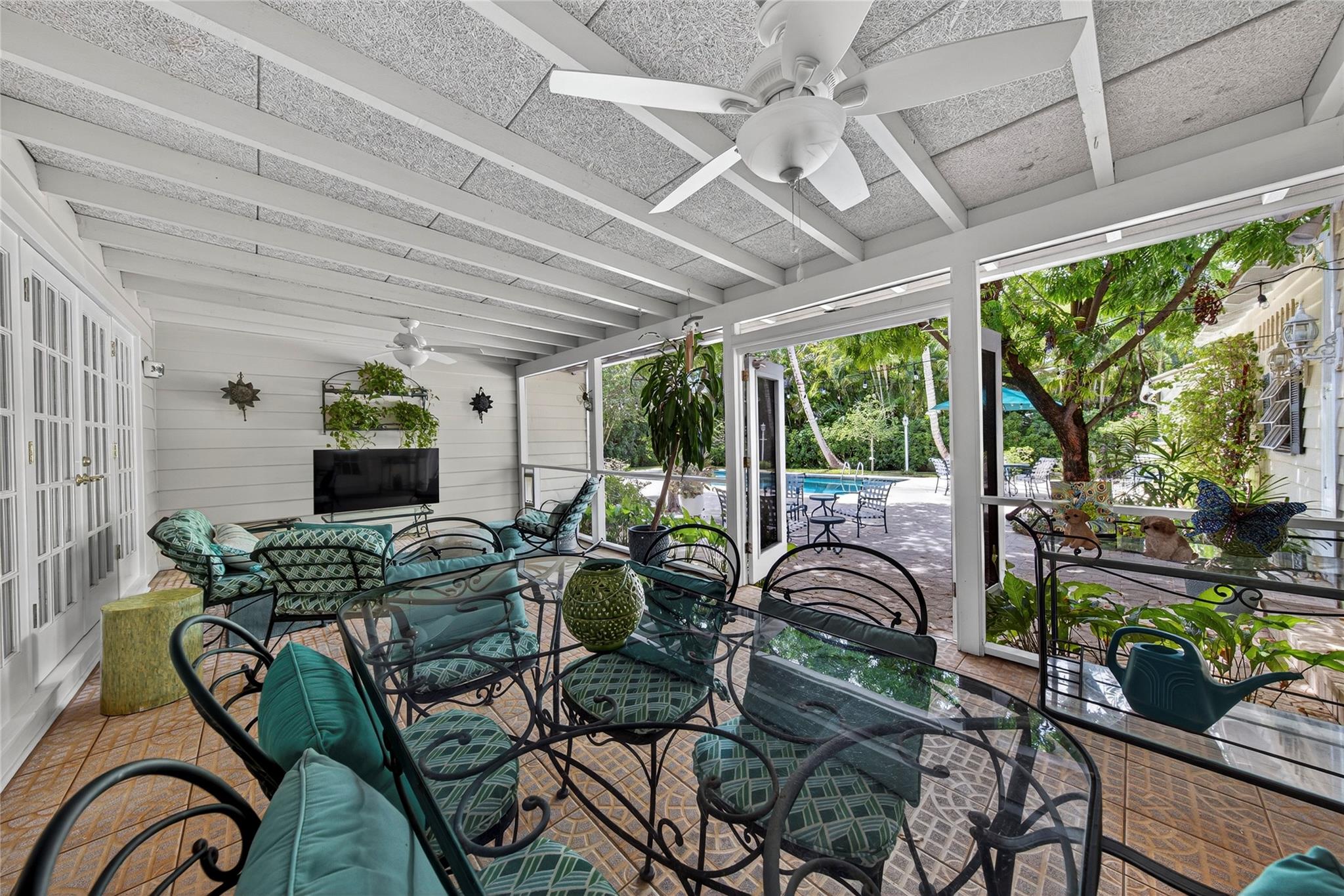 1017 SE 13th Ter Fort Lauderdale, FL 33316