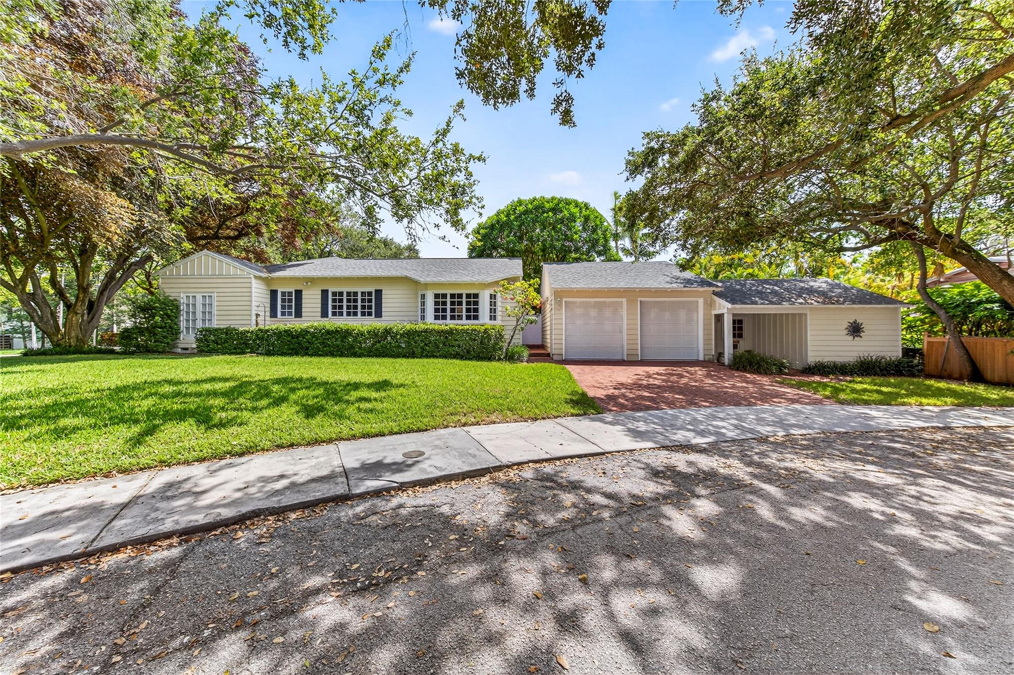 1017 SE 13th Ter Fort Lauderdale, FL 33316