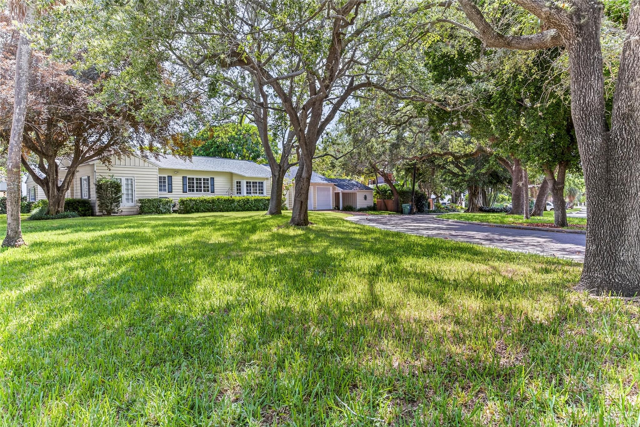 1017 SE 13th Ter Fort Lauderdale, FL 33316