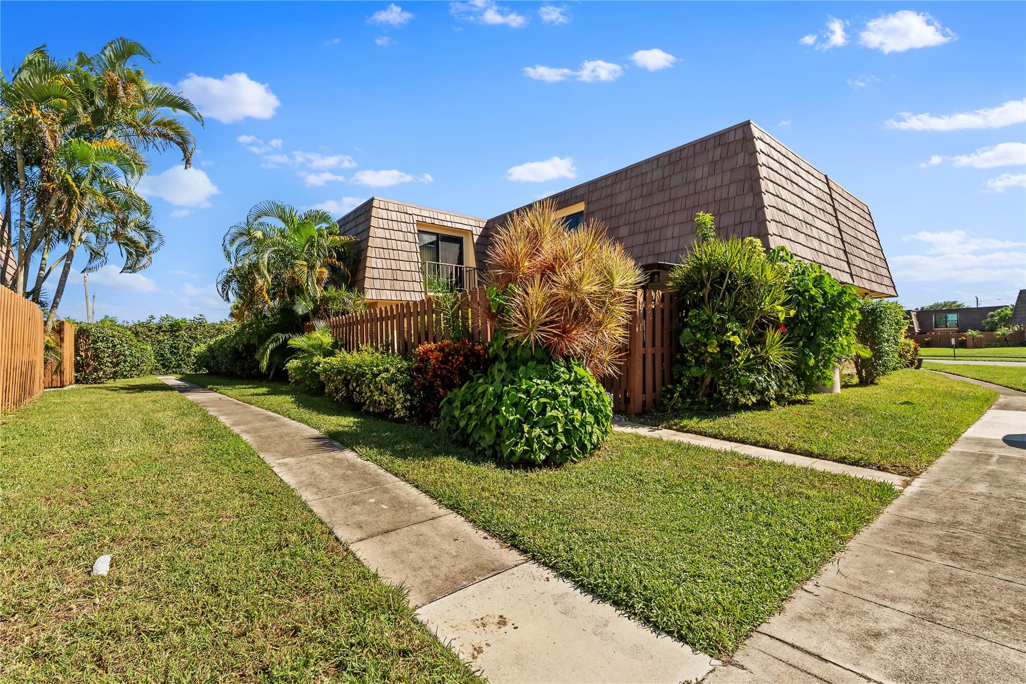 581 Springdale Cir #58-A