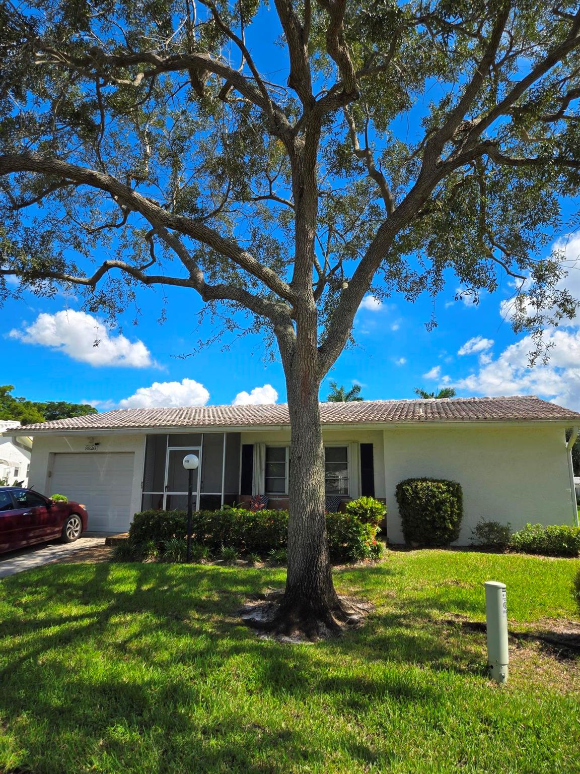 8826 NW 13th St