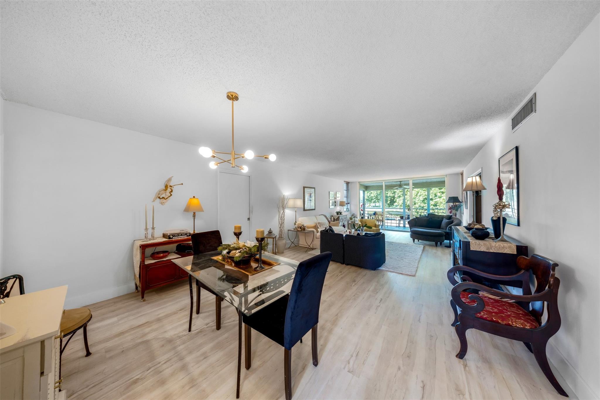 901 Cypress Grv Dr #203