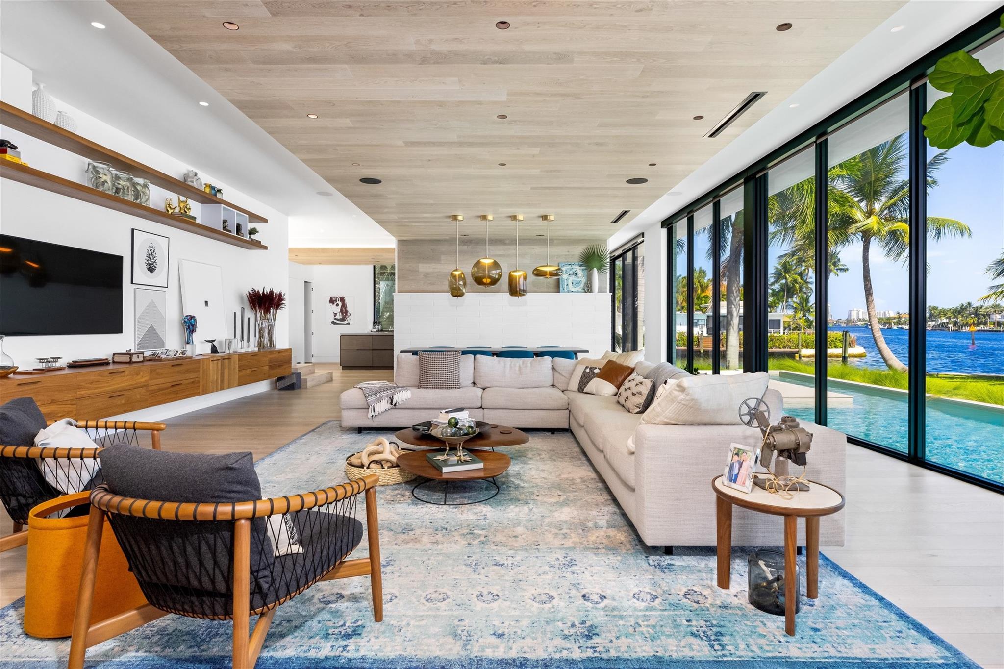 516 Mola Ave Fort Lauderdale, FL 33301