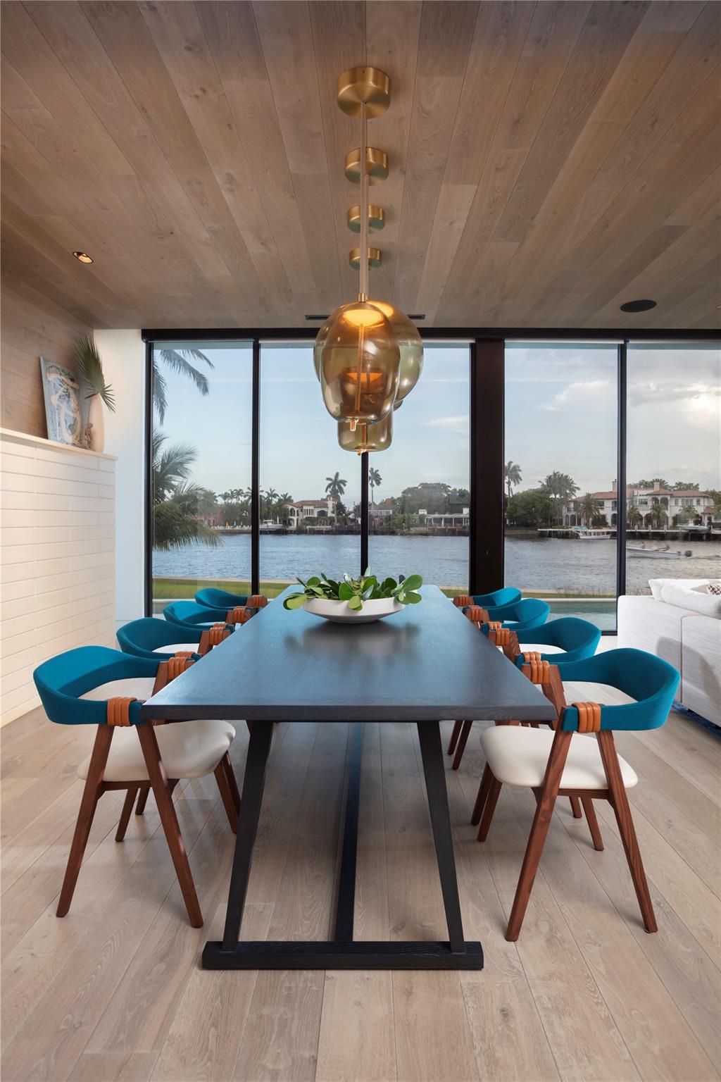 516 Mola Ave Fort Lauderdale, FL 33301