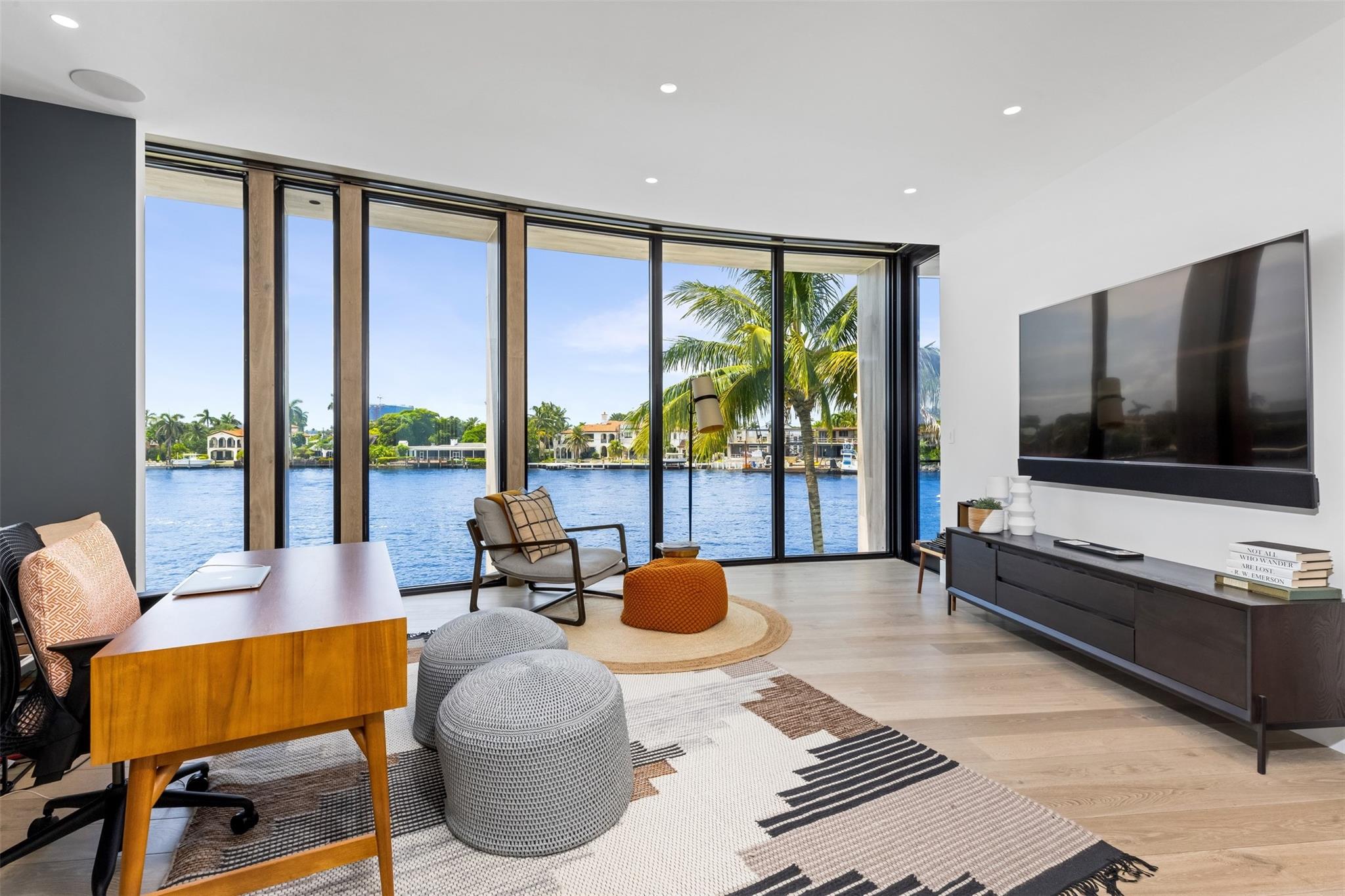 516 Mola Ave Fort Lauderdale, FL 33301