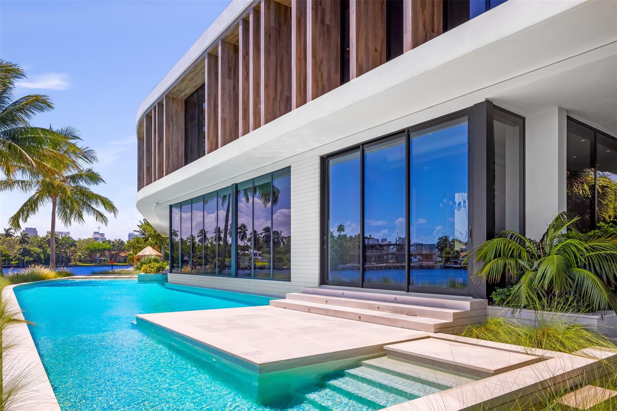 516 Mola Ave Fort Lauderdale, FL 33301