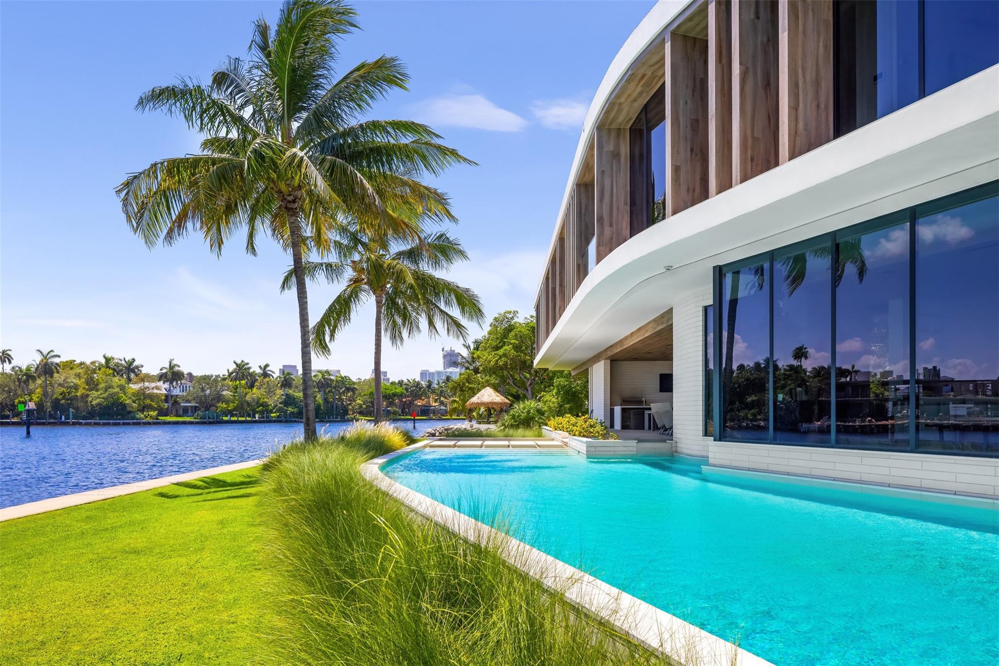 516 Mola Ave Fort Lauderdale, FL 33301