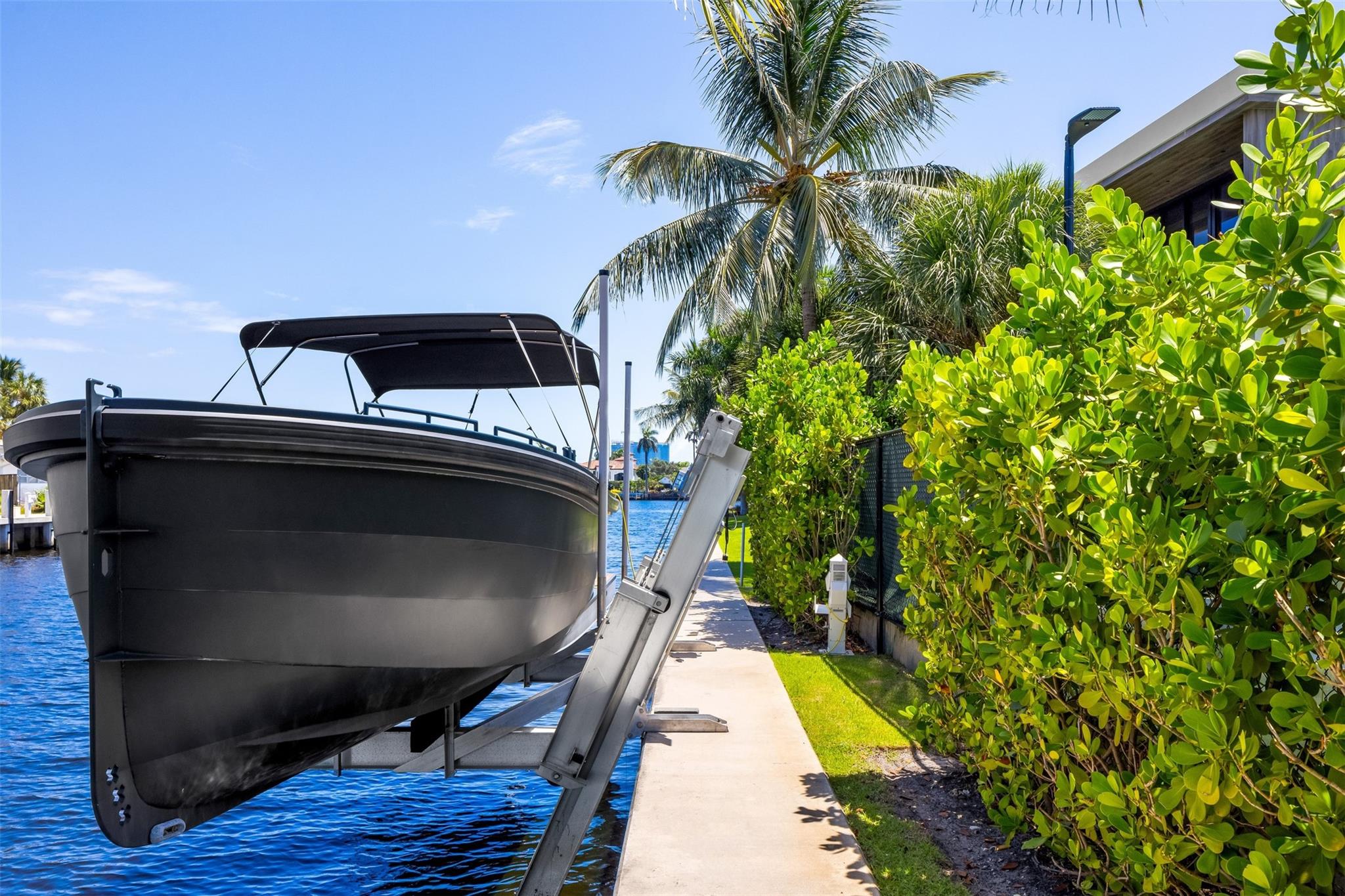 516 Mola Ave Fort Lauderdale, FL 33301