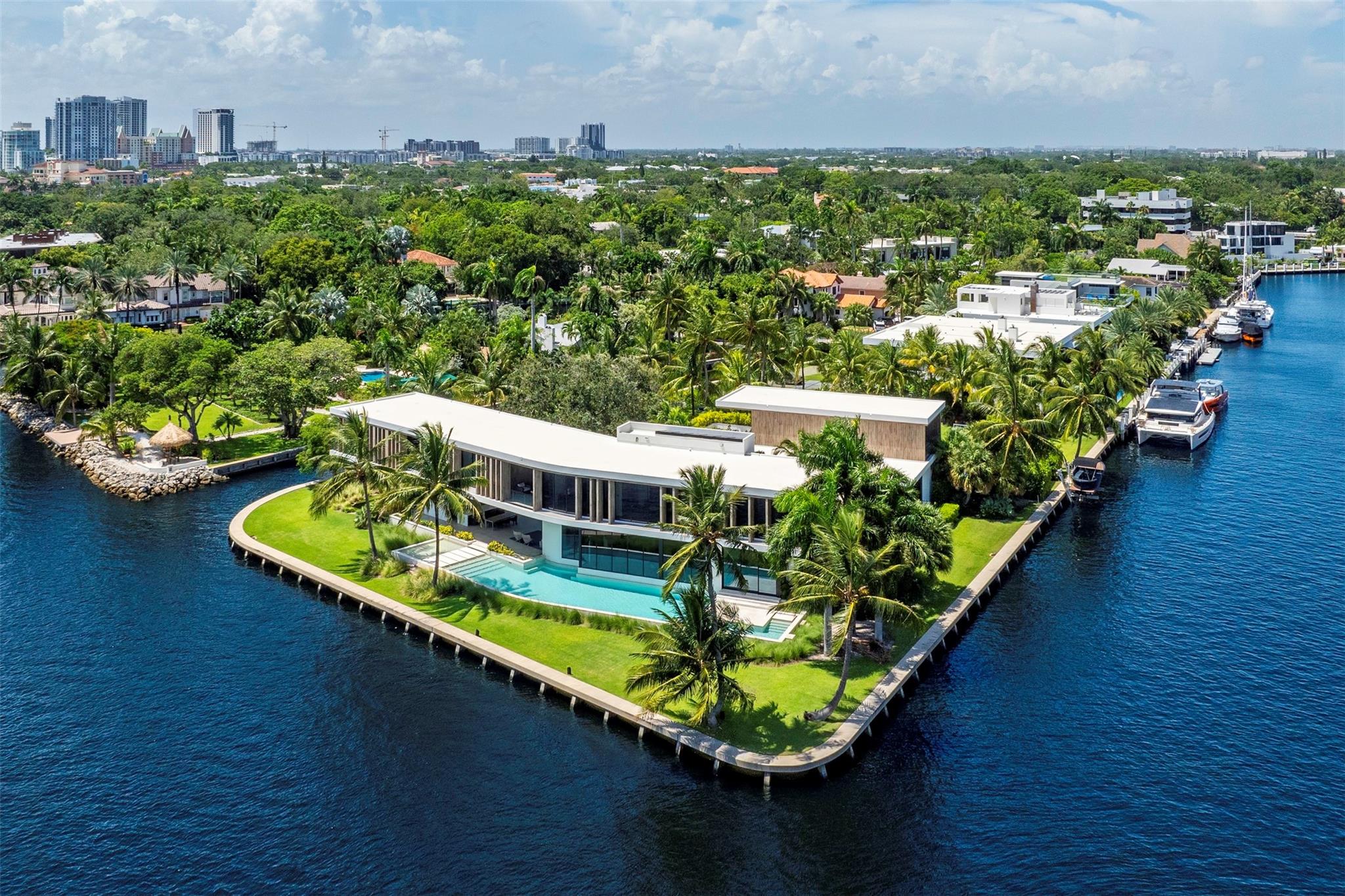 516 Mola Ave Fort Lauderdale, FL 33301