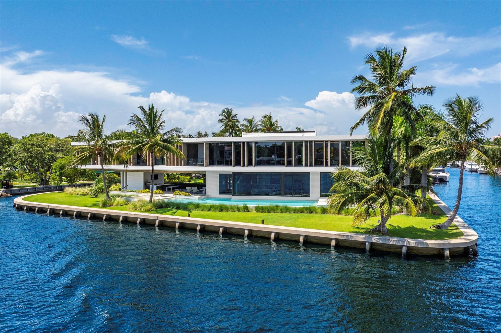 516 Mola Ave Fort Lauderdale, FL 33301