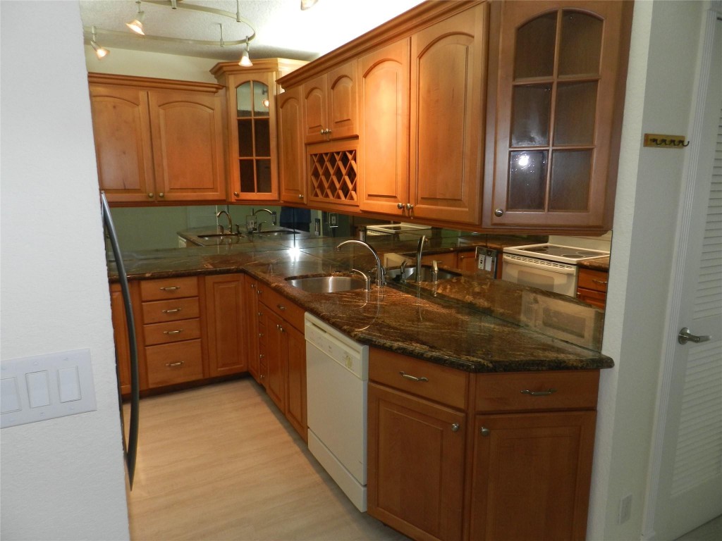 6307 Bay Clb Dr #2 Fort Lauderdale, FL 33308