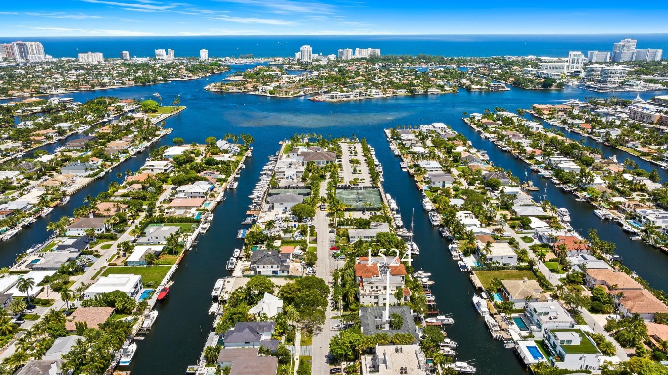 1524 SE 12th #1 Fort Lauderdale, FL 33316