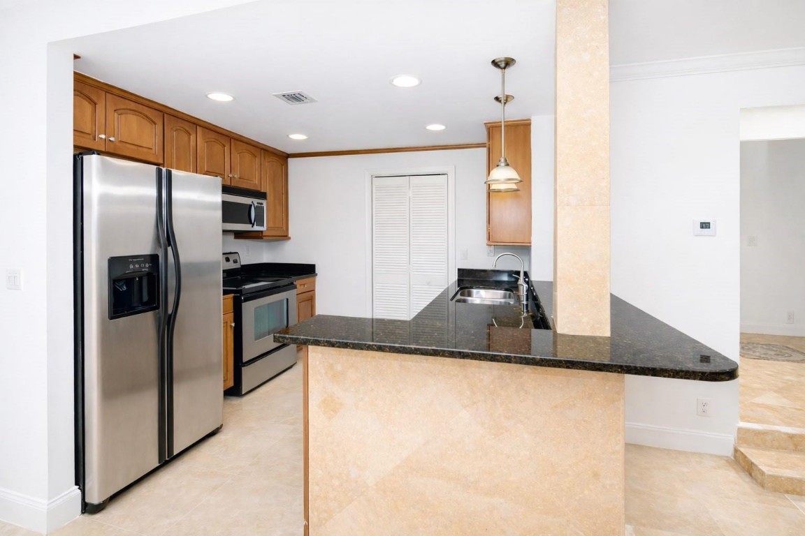 1524 SE 12th #1 Fort Lauderdale, FL 33316