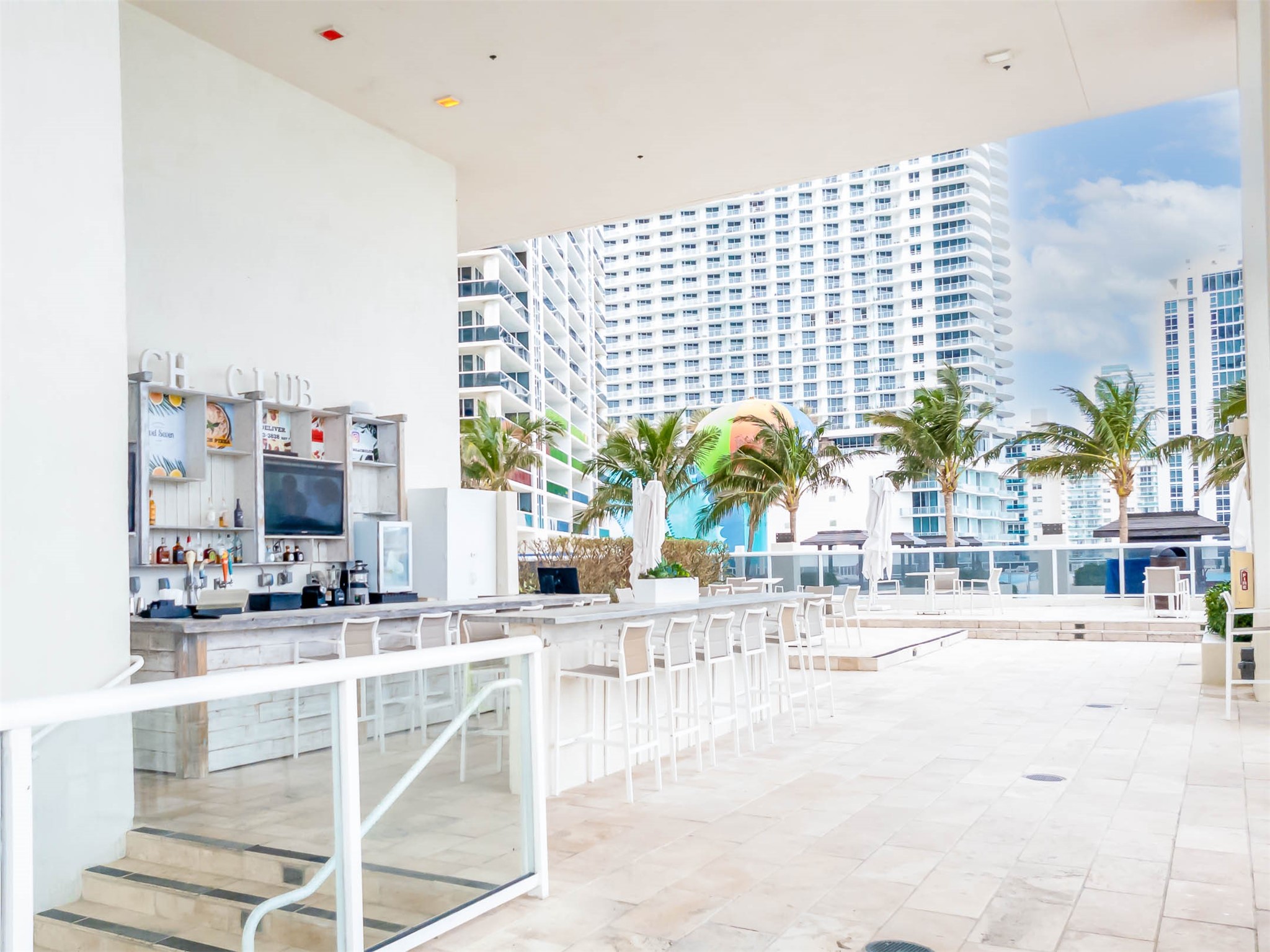 image Beach Club 232