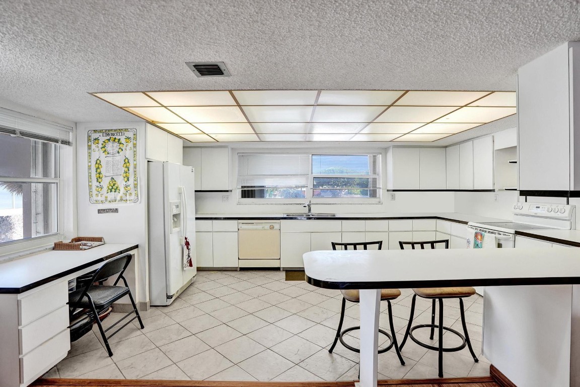 5555 N Ocean #86 Fort Lauderdale, FL 33308