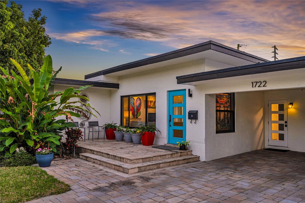 1722 NE 27th Wilton Manors, FL 33334