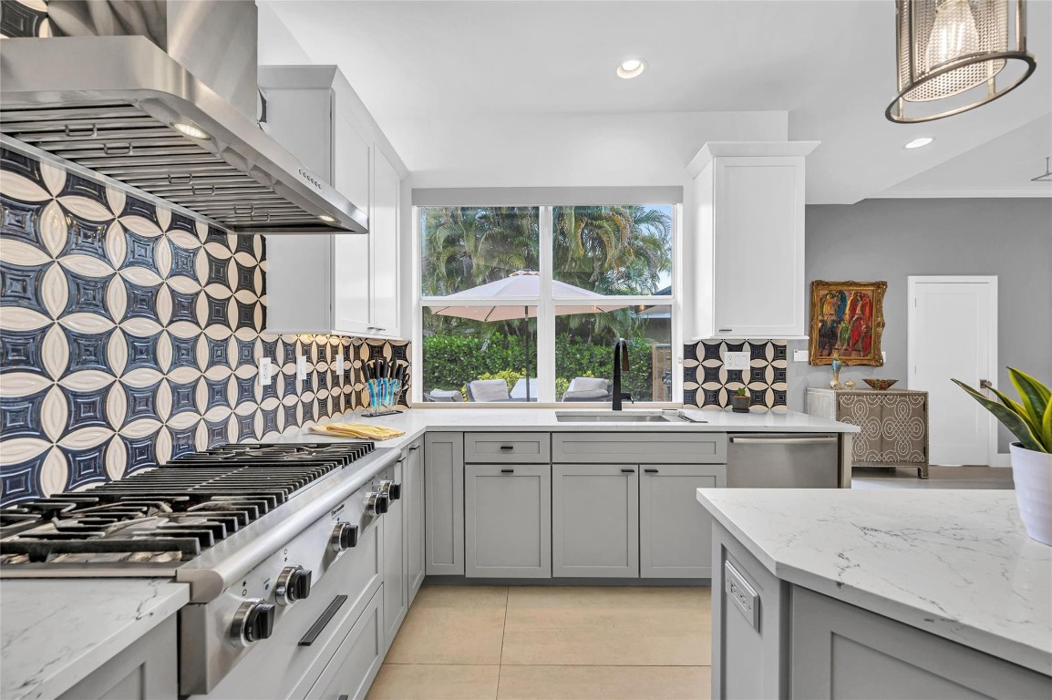 1722 NE 27th Wilton Manors, FL 33334