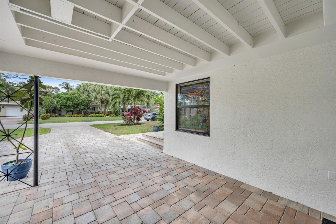 1722 NE 27th Wilton Manors, FL 33334