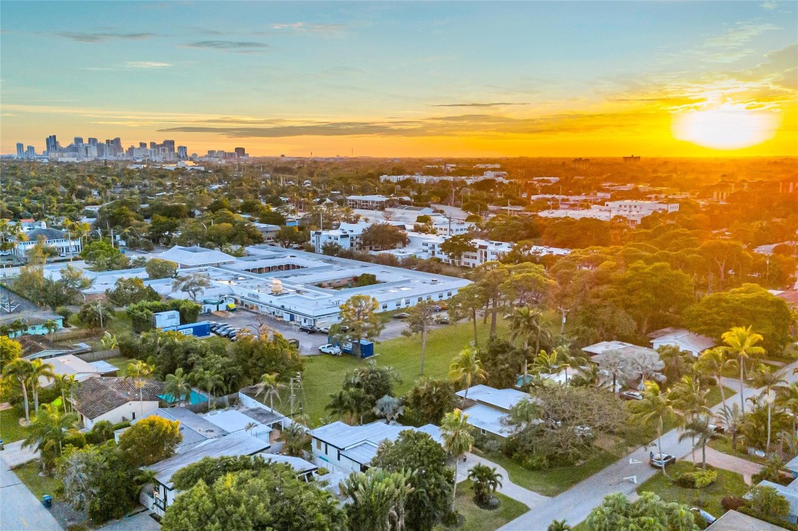 1722 NE 27th Wilton Manors, FL 33334