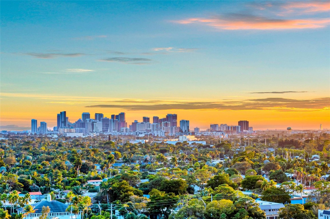 1722 NE 27th Wilton Manors, FL 33334