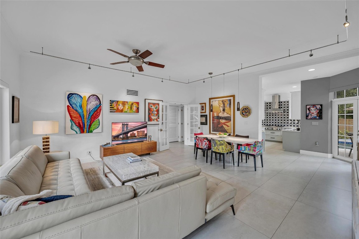 1722 NE 27th Wilton Manors, FL 33334