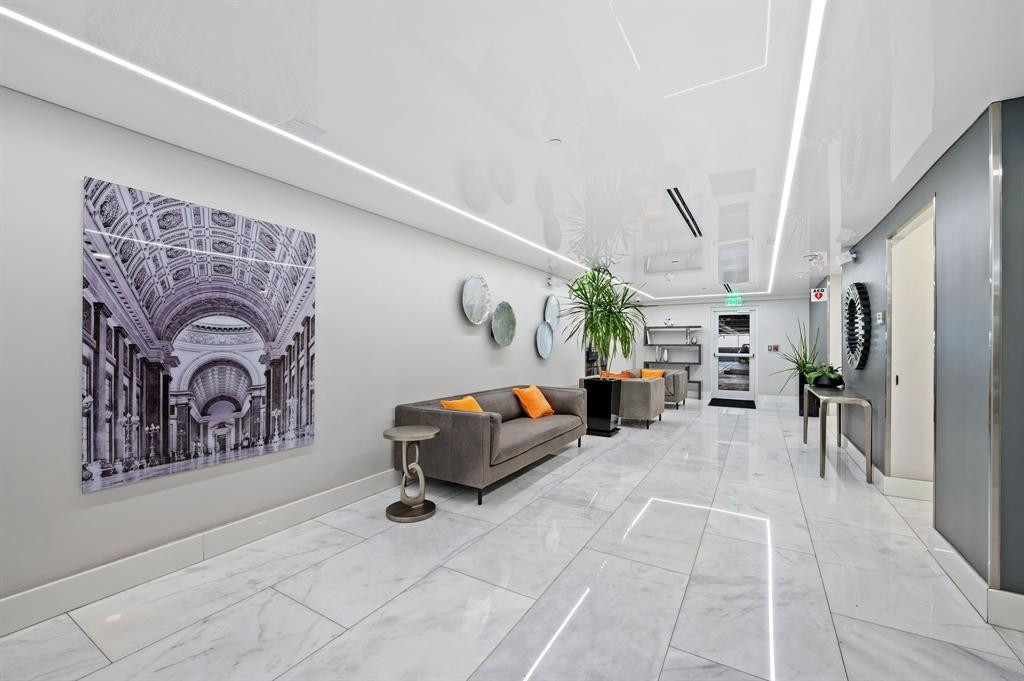 340 Sunset #401 Fort Lauderdale, FL 33301