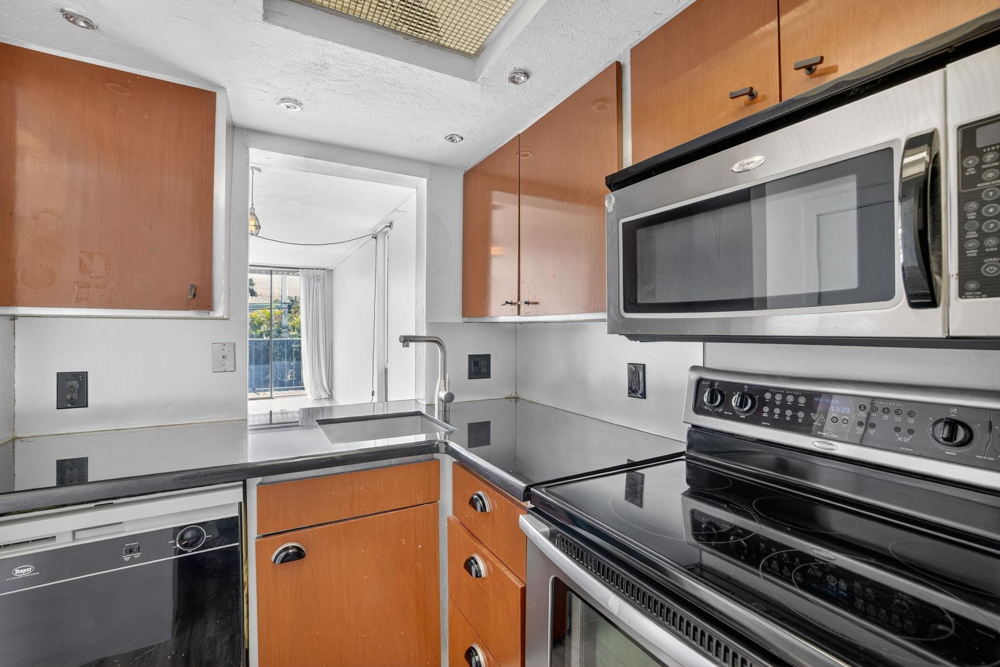 1531 SE 15th #8 Fort Lauderdale, FL 33316