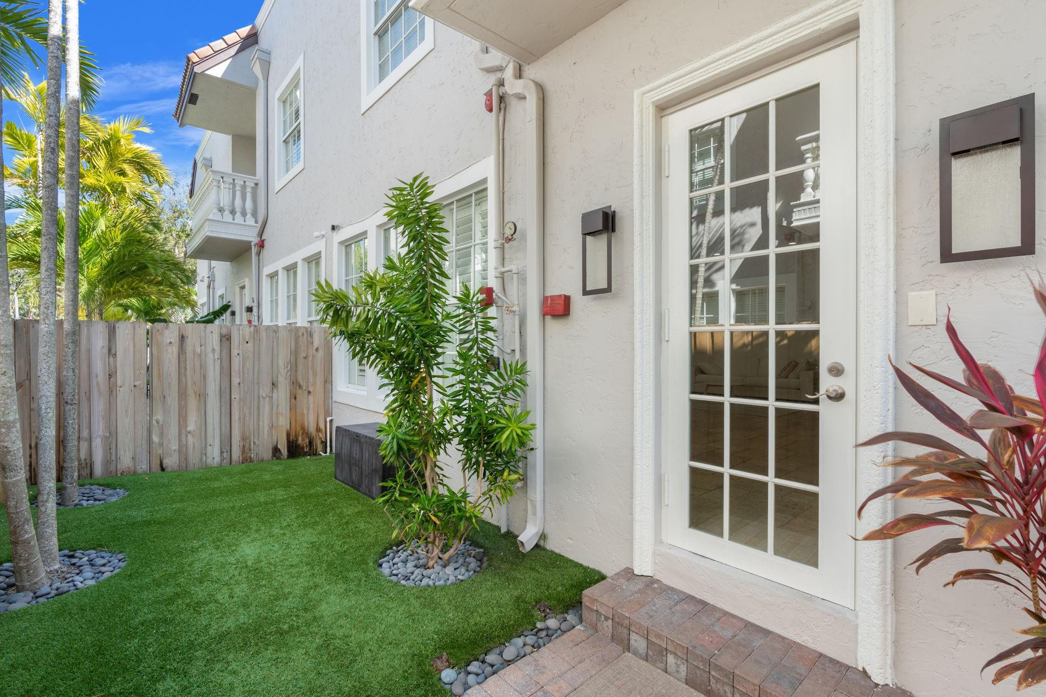 2614 NE 14th Fort Lauderdale, FL 33304