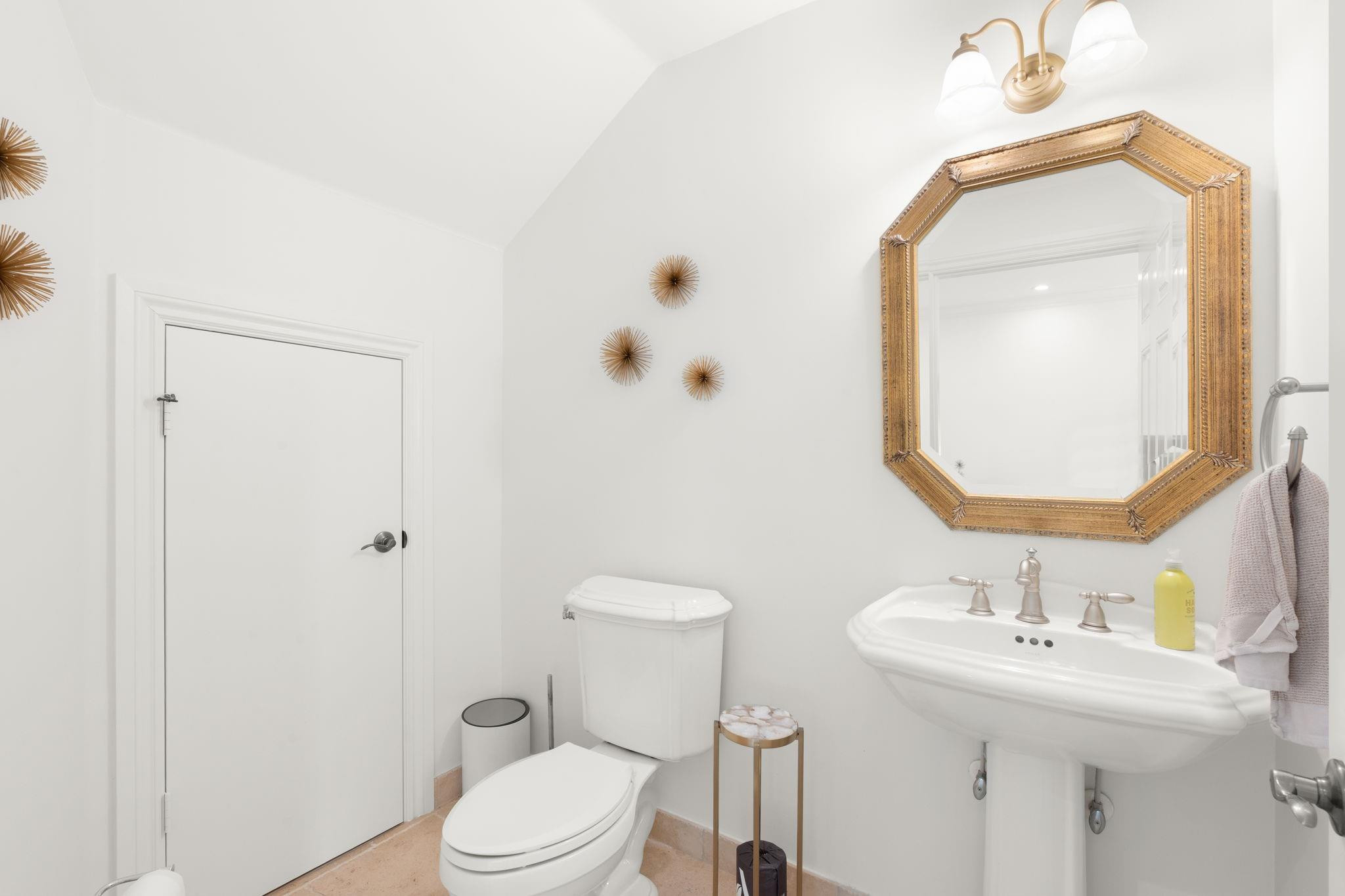 2614 NE 14th Fort Lauderdale, FL 33304