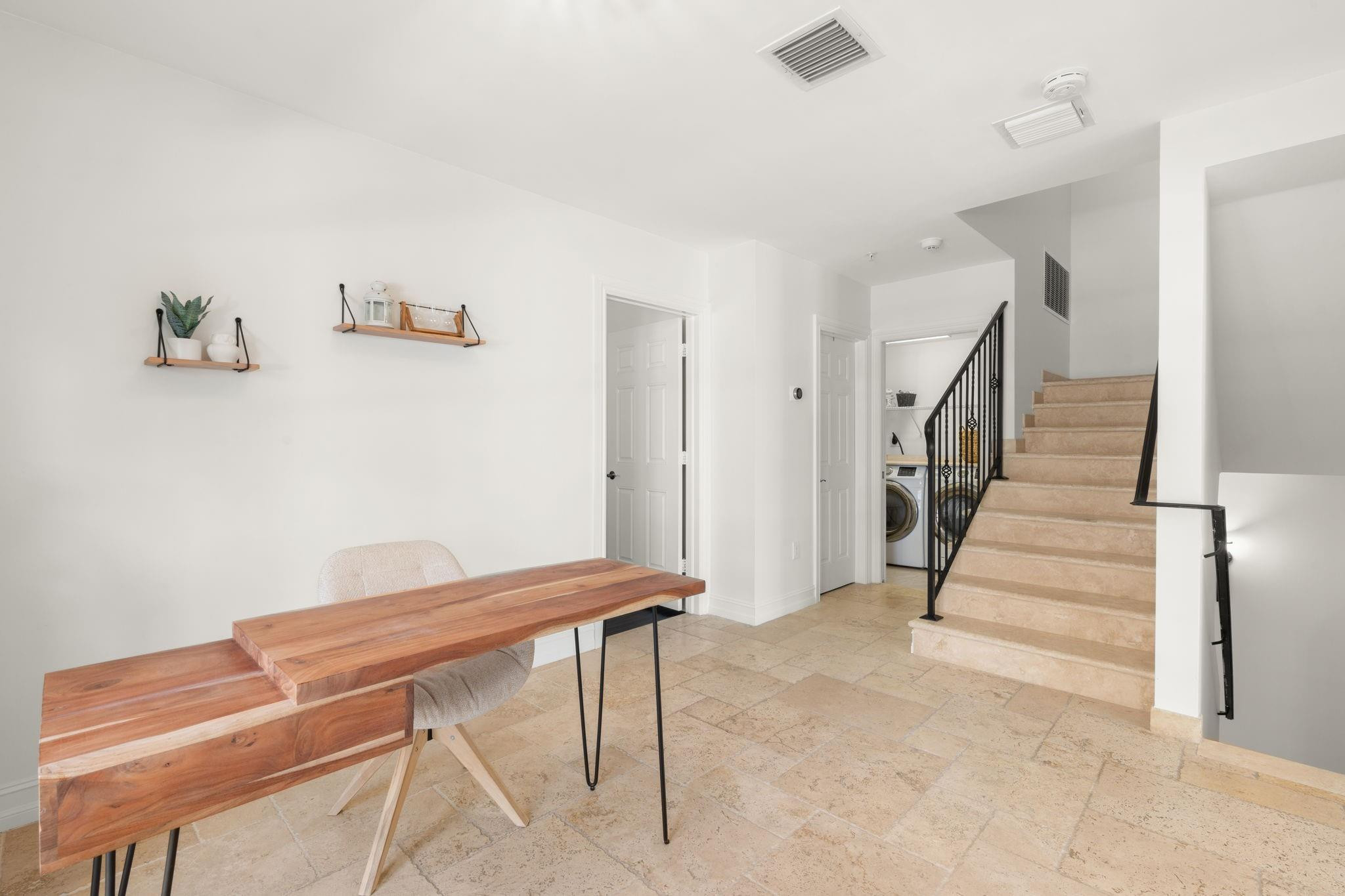 2614 NE 14th Fort Lauderdale, FL 33304