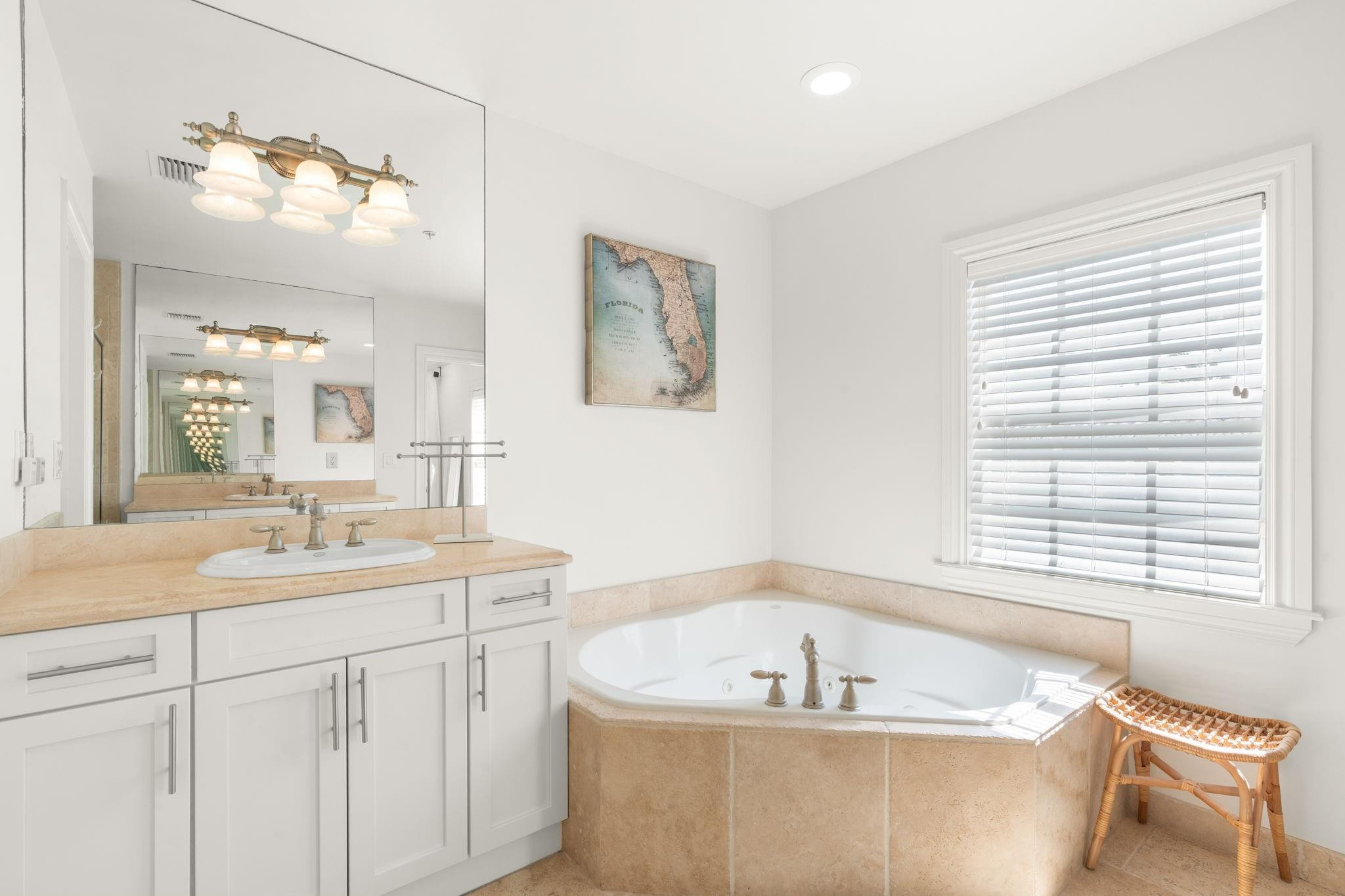 2614 NE 14th Fort Lauderdale, FL 33304