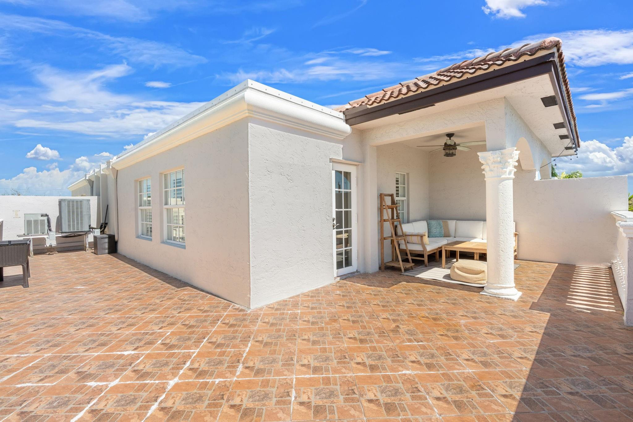 2614 NE 14th Fort Lauderdale, FL 33304