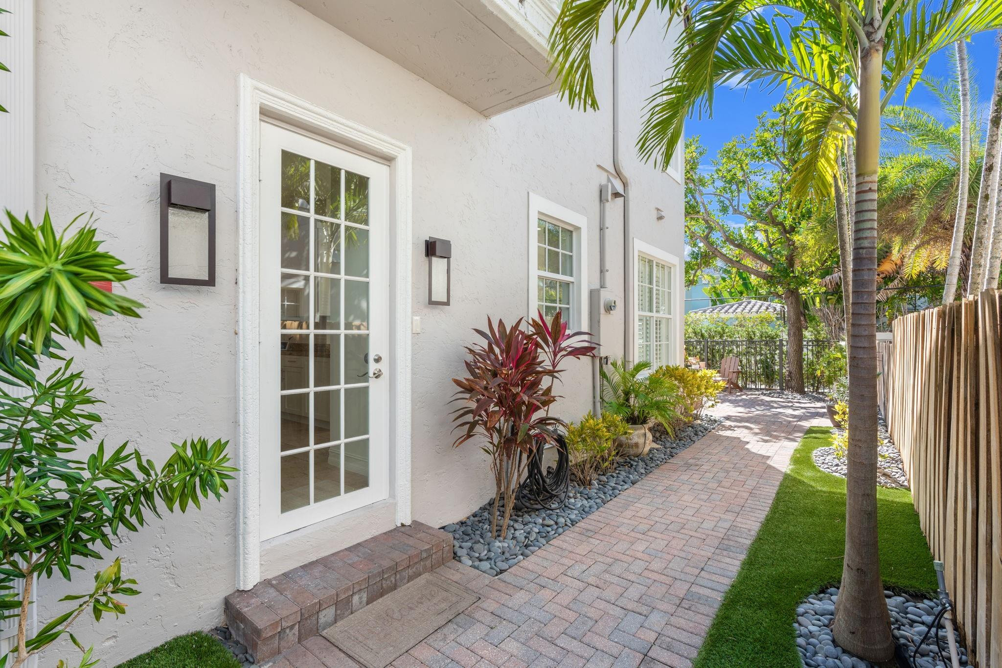 2614 NE 14th Fort Lauderdale, FL 33304