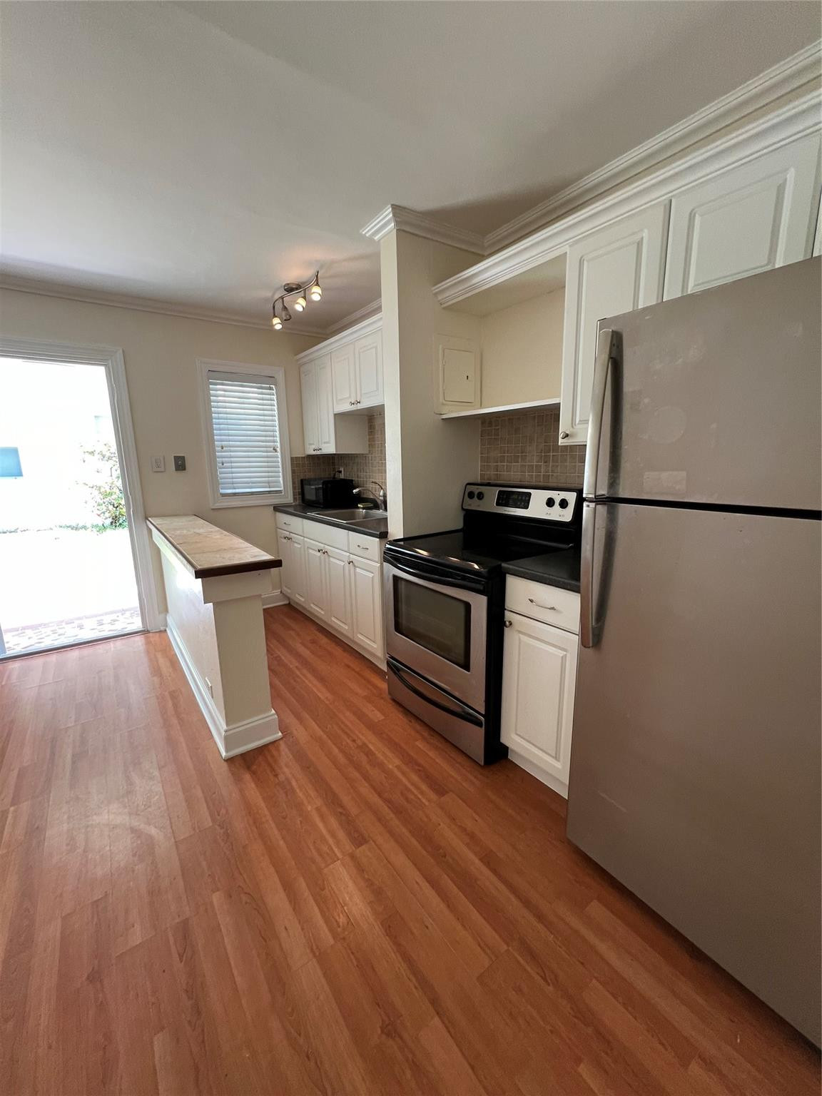 1325 NE 5th #2 Fort Lauderdale, FL 33304