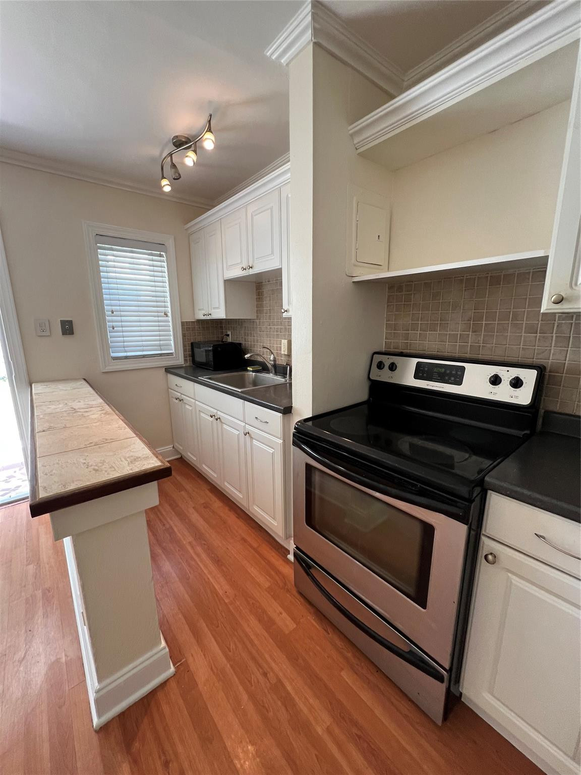 1325 NE 5th #2 Fort Lauderdale, FL 33304