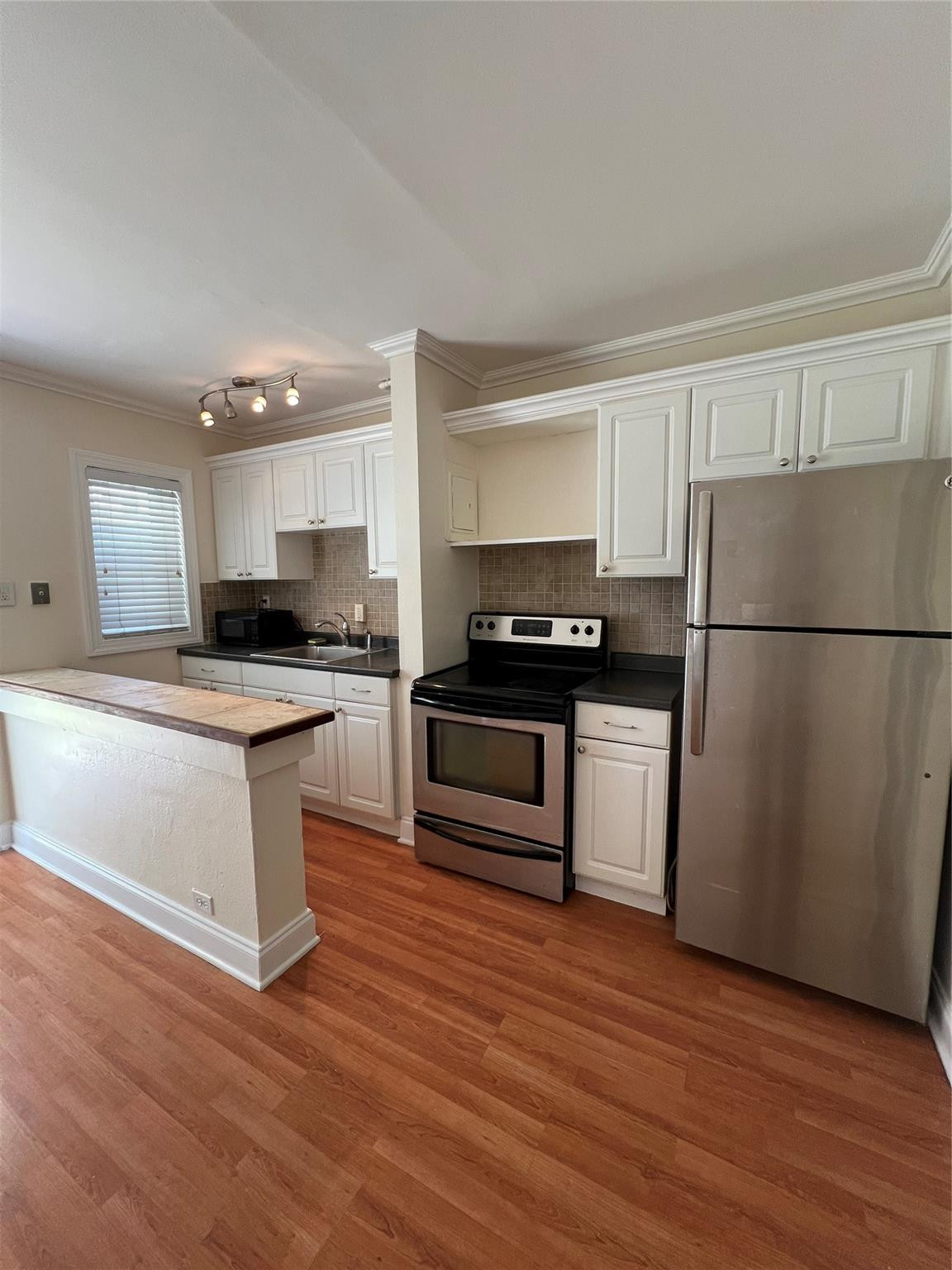 1325 NE 5th #2 Fort Lauderdale, FL 33304