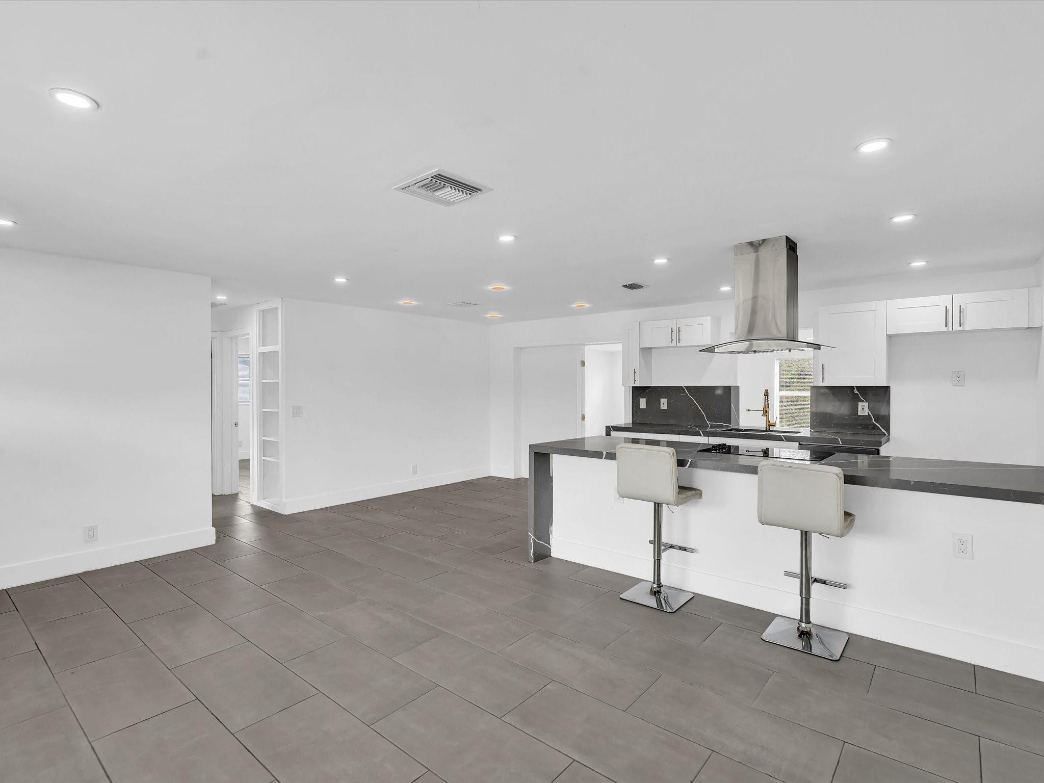 5710 SW 54th Davie, FL 33314