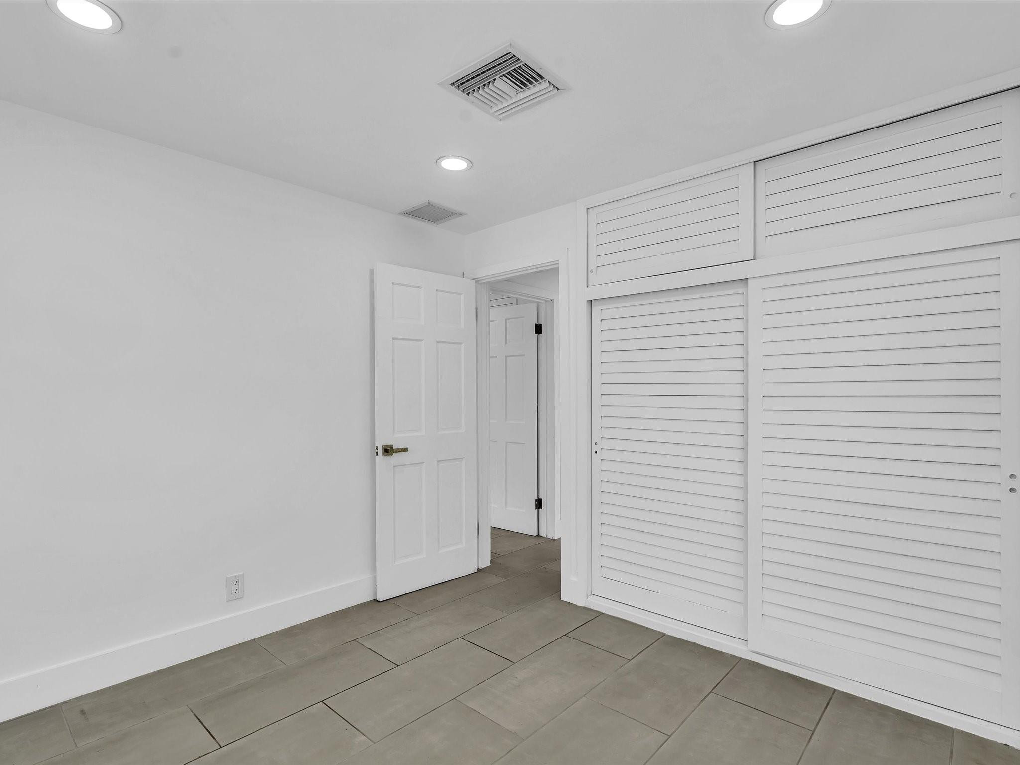 5710 SW 54th Davie, FL 33314