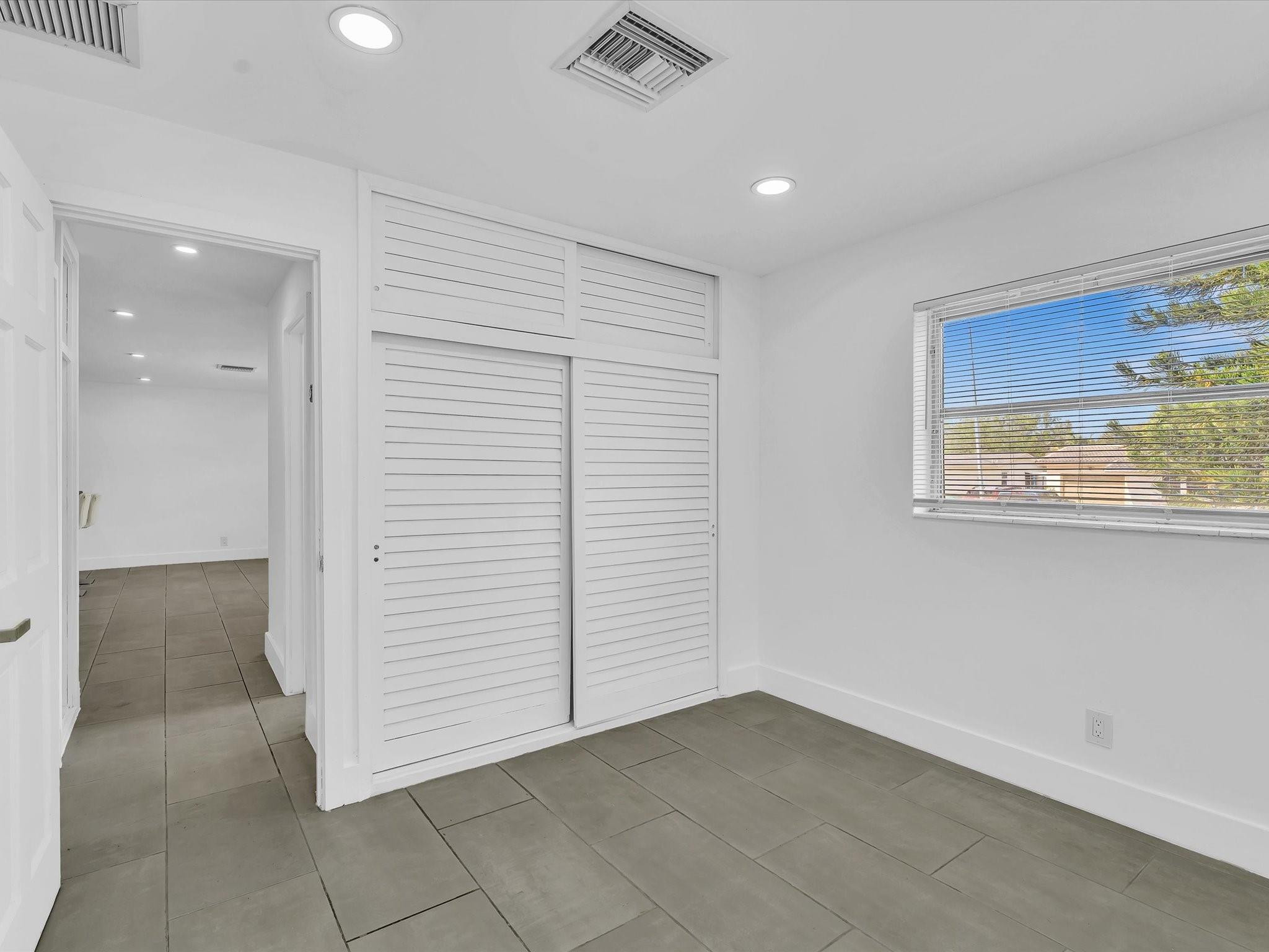 5710 SW 54th Davie, FL 33314