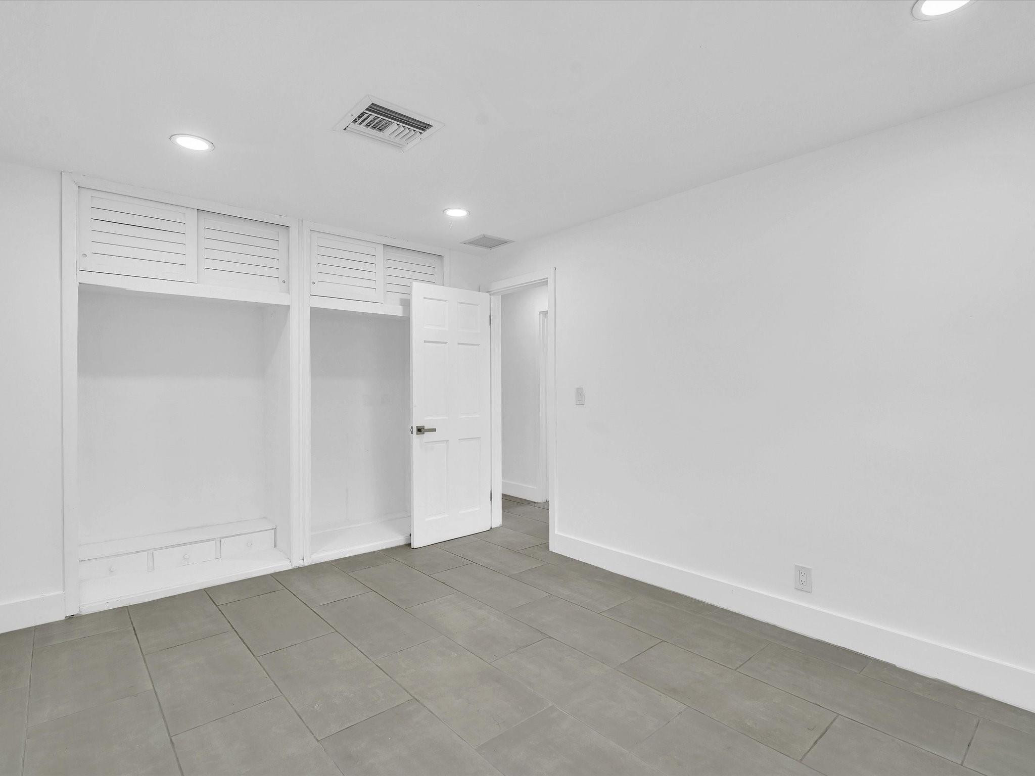 5710 SW 54th Davie, FL 33314